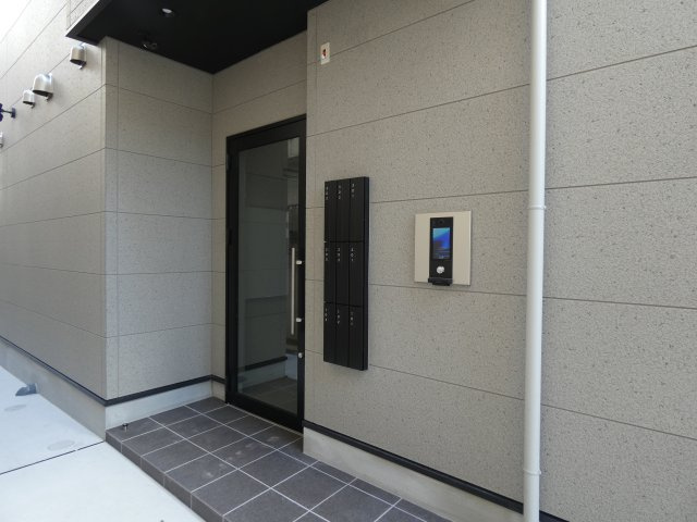 【エントランス】 | モアナ鷹合