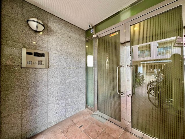 ハウスパーク長居のエントランス