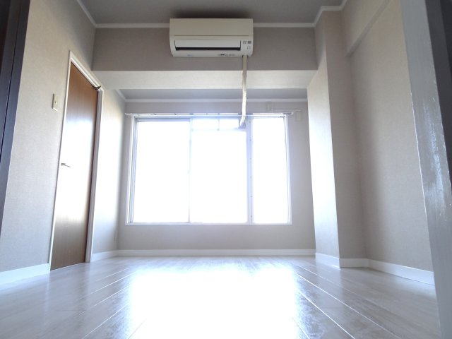 ベルメゾン若森の洋室