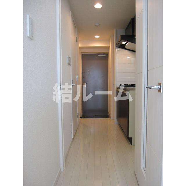 新宿区百人町２丁目の賃貸マンションの玄関