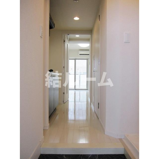 新宿区百人町２丁目の賃貸マンションの玄関