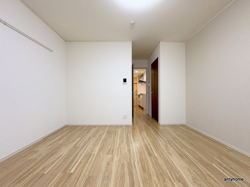 シャルマン藤田Ⅲ　仲介手数料無料の居間・リビング