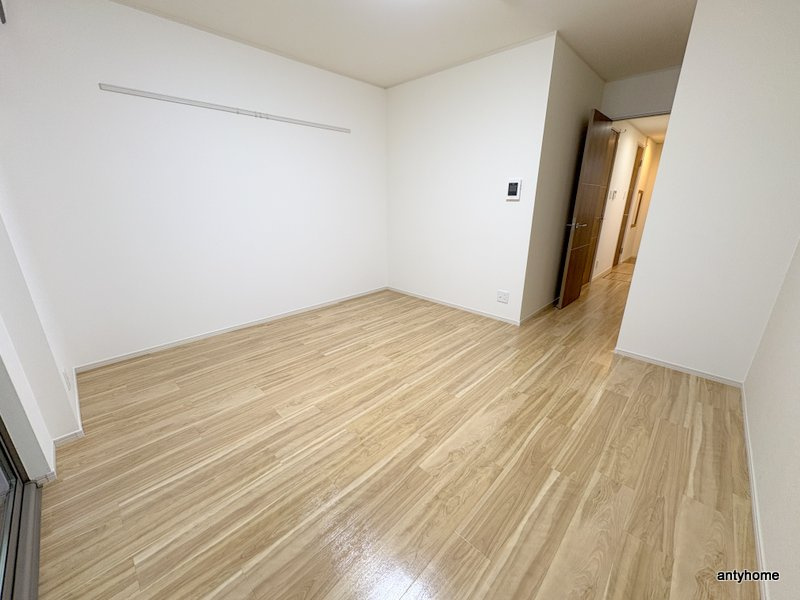 シャルマン藤田Ⅲ　仲介手数料無料の居間・リビング