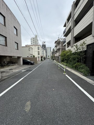 エステージ六義園の周辺