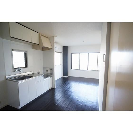 スクエアテラス港南の居間・リビング