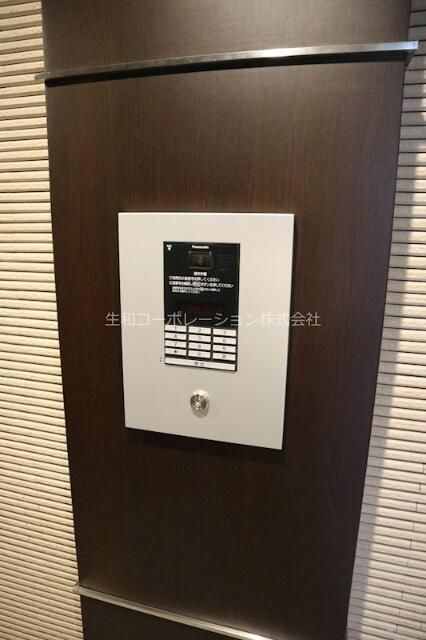 Ｇｉｖｅｒｎｙ　Ｍｉｎａｍｉのロビー