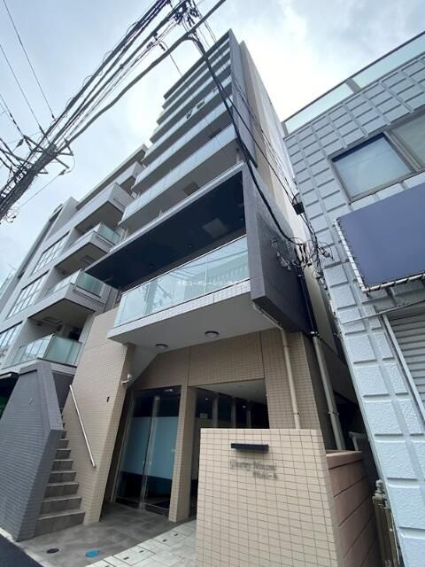 Ｇｉｖｅｒｎｙ　Ｍｉｎａｍｉの外観