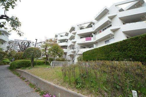 鈴が峰第3住宅2号棟の外観|JR新井口駅徒歩13分、草津南電停徒歩8分