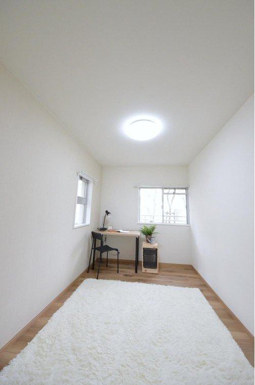 鈴が峰第3住宅2号棟のその他|広い洋室
