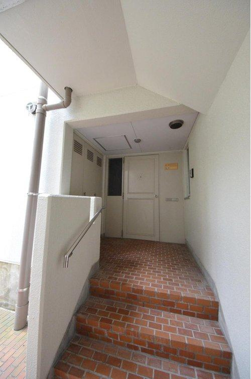 鈴が峰第3住宅2号棟の玄関|玄関