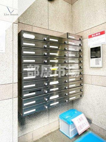 日暮里サンライズマンションのその他共用部分|メールボックス