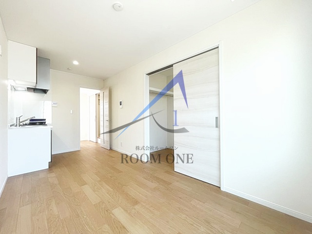 ゼルコーバの居間・リビング|洋室のお部屋です。