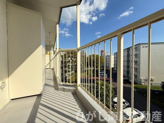 湘南西部住宅2-21号棟のバルコニー|バルコニー