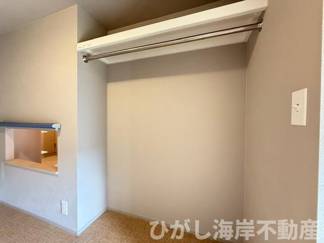 湘南西部住宅2-21号棟の収納|新規リフォーム完了！　各居室　収納スペース付き