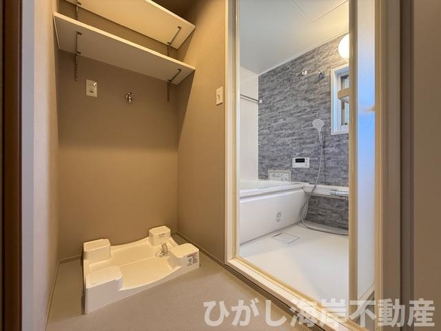 湘南西部住宅2-21号棟の脱衣所|新規リフォーム完了！　脱衣スペース