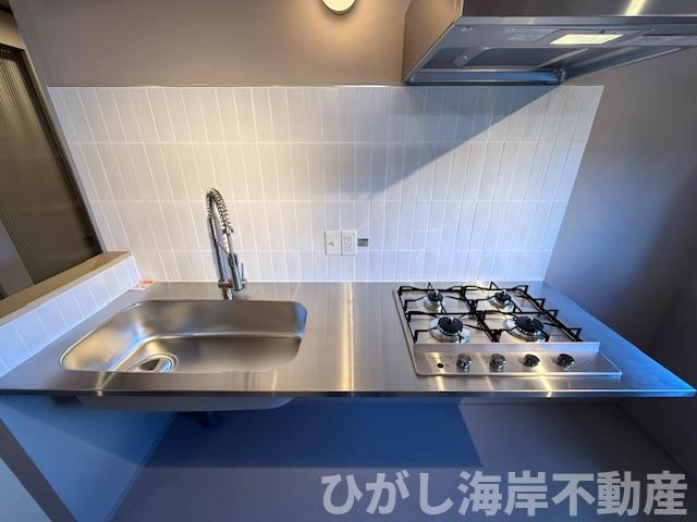 湘南西部住宅2-21号棟のキッチン|新規リフォーム完了！　システムキッチン