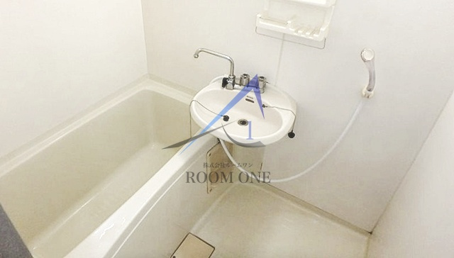 サンヒルズ日吉の浴室|お風呂です。