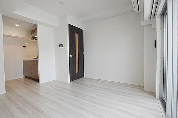 リヴシティ横濱新川町弐番館の居間・リビング