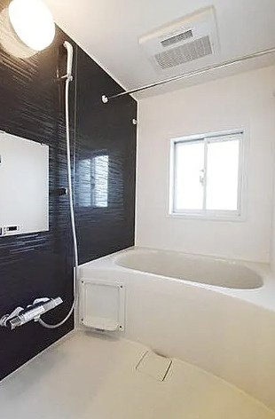 リヴシティ横濱新川町弐番館の浴室