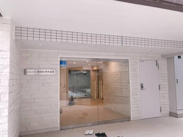 リヴシティ横濱新川町弐番館のエントランス