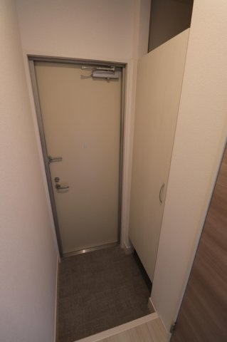 D-roomクレスト国分の玄関|シューズボックス付きの玄関です☆
