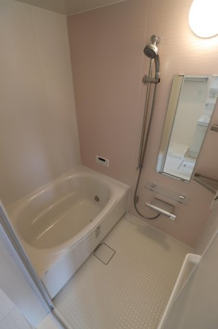 D-roomクレスト国分の浴室|追い焚き付きのお風呂です♪