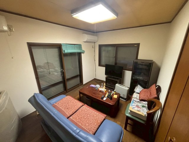 山武郡横芝光町栗山　中古戸建の洋室