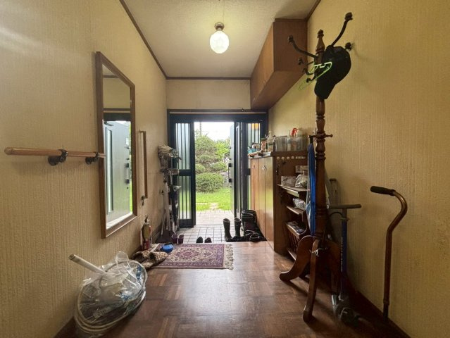 山武郡横芝光町栗山　中古戸建の玄関