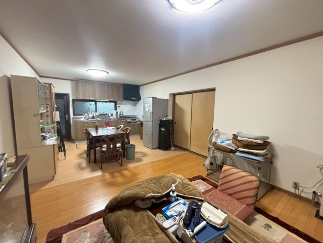 山武郡横芝光町栗山　中古戸建の居間・リビング