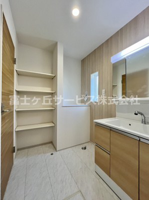 【脱衣所】 | 菊川市潮海寺 新築一戸建て 1号棟 | 洗面脱衣室