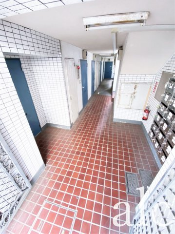 杉並区成田東５丁目の賃貸マンションのロビー|落ち着いたロビーです