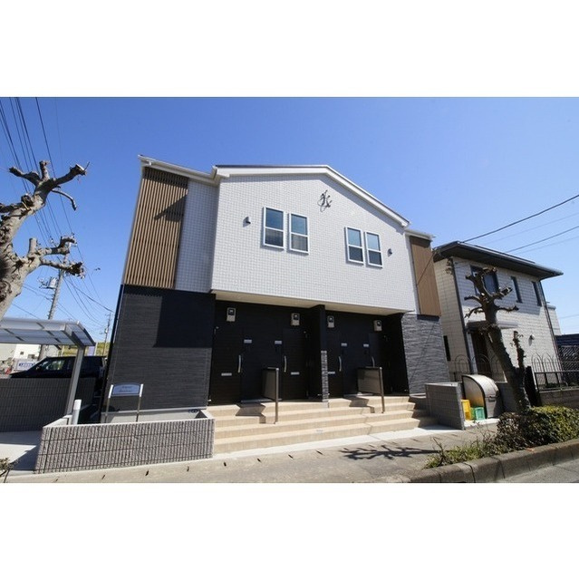 アムール BONHEURのエントランス