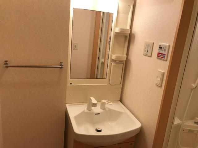 ＳＭＩＬＥ　ＨＯＭＥの独立洗面台|洗髪洗面化粧台