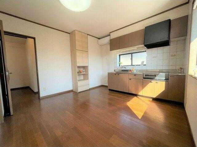 スカイハウス学園西町の居間・リビング