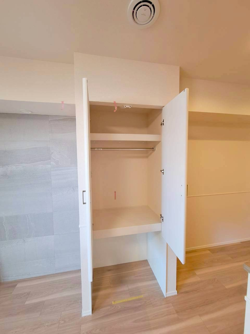 エルズプラス高円寺南の収納|下部はペットトイレスペースです