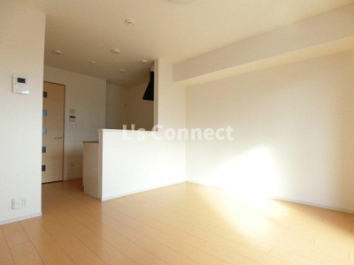 【居間・リビング】 | ラポームメゾンⅡ | １０．２帖のＬＤＫ。