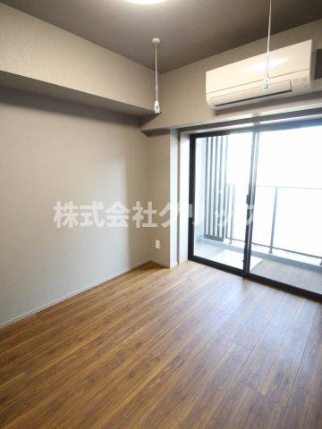 AZEST阪東橋Ⅱの洋室