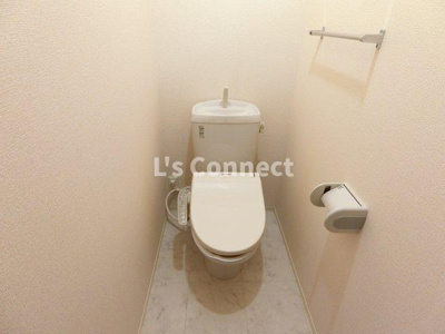 【トイレ】 | Ｔ－ｒｏｏｍ | 温水洗浄便座付きのトイレ。