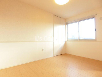 【内装】 | Ｔ－ｒｏｏｍ | オールフローリングの２ＬＤＫ。