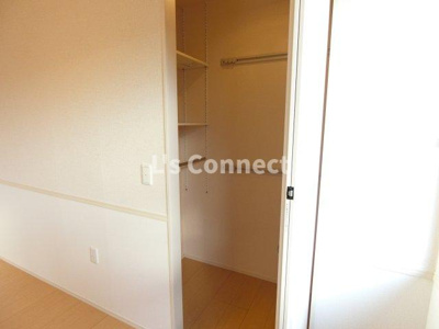 【収納】 | Ｔ－ｒｏｏｍ | 奥行のあるクローゼット付き。