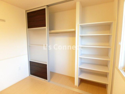【設備】 | Ｔ－ｒｏｏｍ | クローゼットでお荷物もすっきり収納。