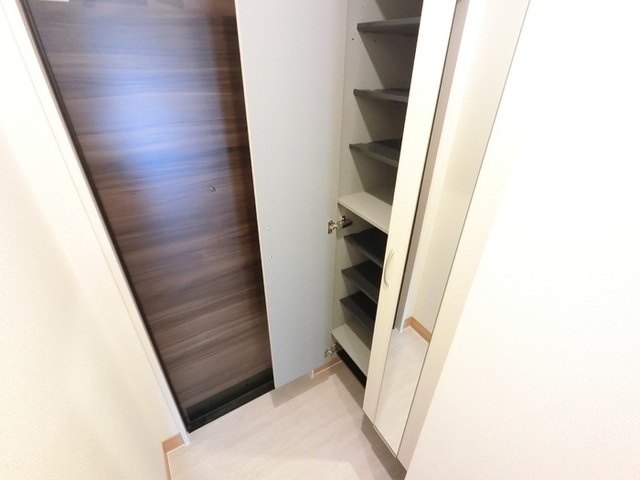 ファミールの玄関|玄関入り口・収納