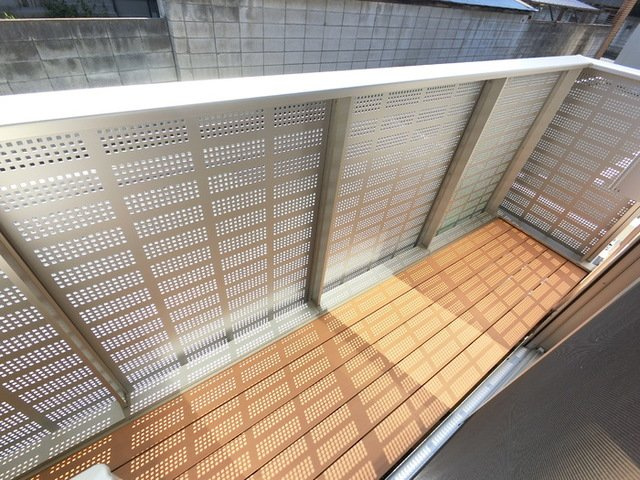ファミールのバルコニー|バルコニー