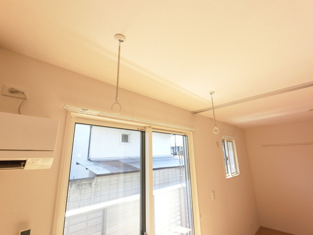 ファミールのその他|雨の日も安心室内物干し