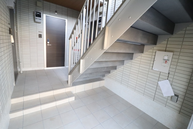 D-ROOM浜尻町のエントランス|ロビー