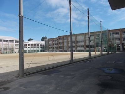 【周辺】 | メゾン・リバビュー | 茨城中学校・高等学校まで400m