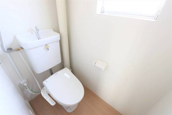 【トイレ】 | ビレッジハウス荒木2号棟 | ビレッジハウスの同一物件・同一タイプの間取りの写真です