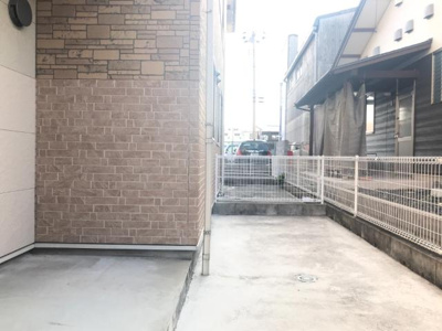 【その他】 | アイリス・アズ | 専用庭