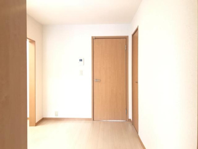 【内装】 | アイリス・アズ | 廊下