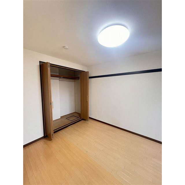 岐阜市日野南４丁目のアパートの収納